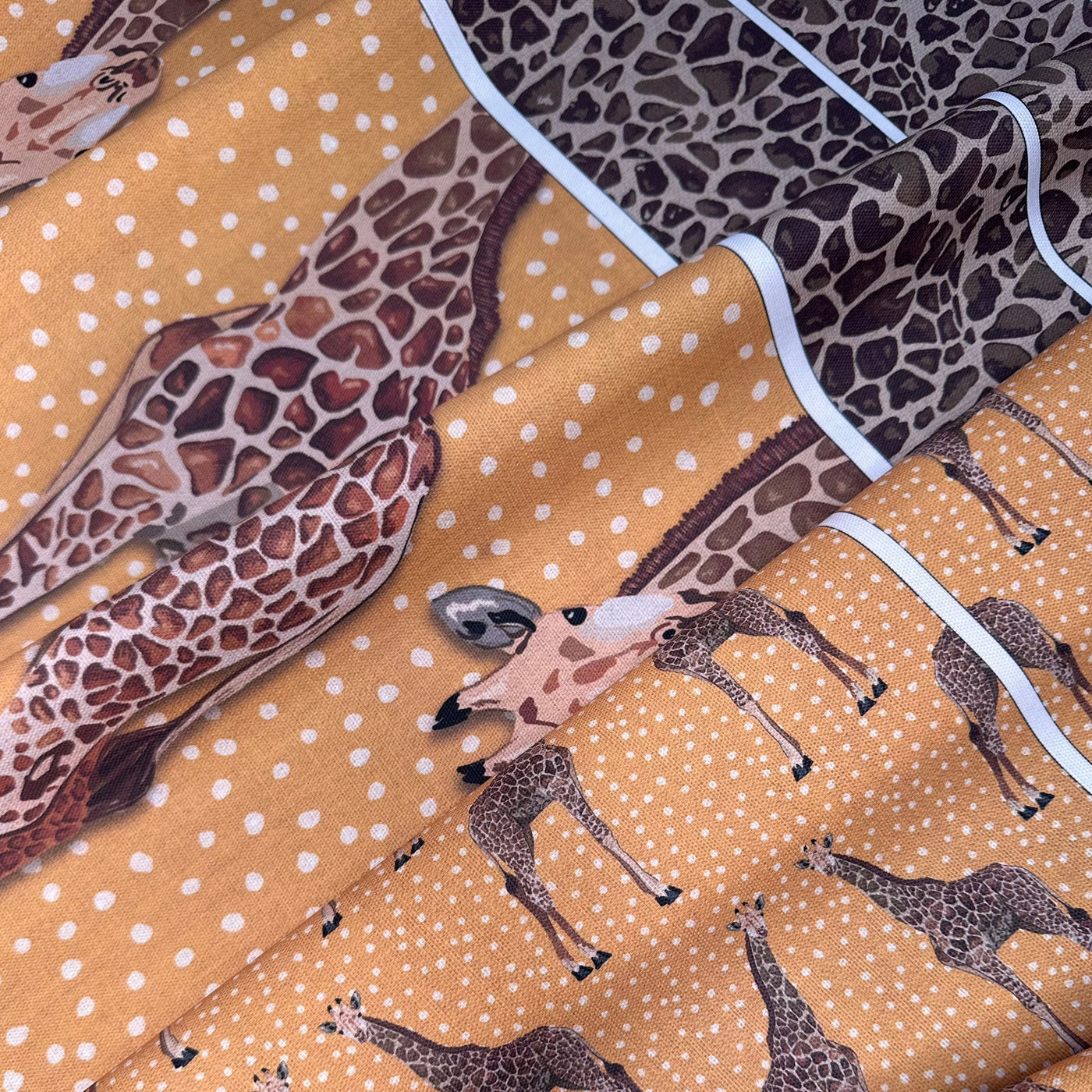 The Animal Tote - Giraffe Sewing Kit