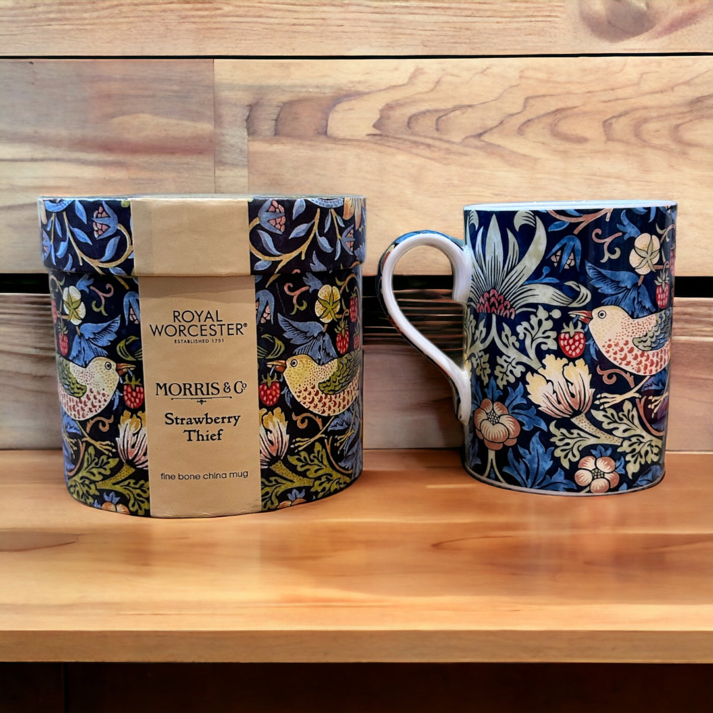 William Morris Mug and Gift Box - Indigo Strawberry Thief